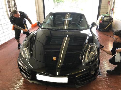 Porsche Aussenreinigung und Lackaufbereitung